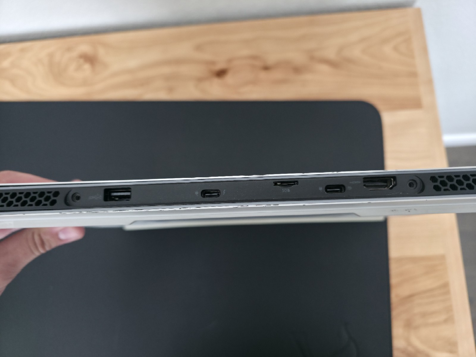 Alienware X15 R2 Laptop 15.6 I9-32GB RAM RTX3080 Ti 500Gb SSD Read