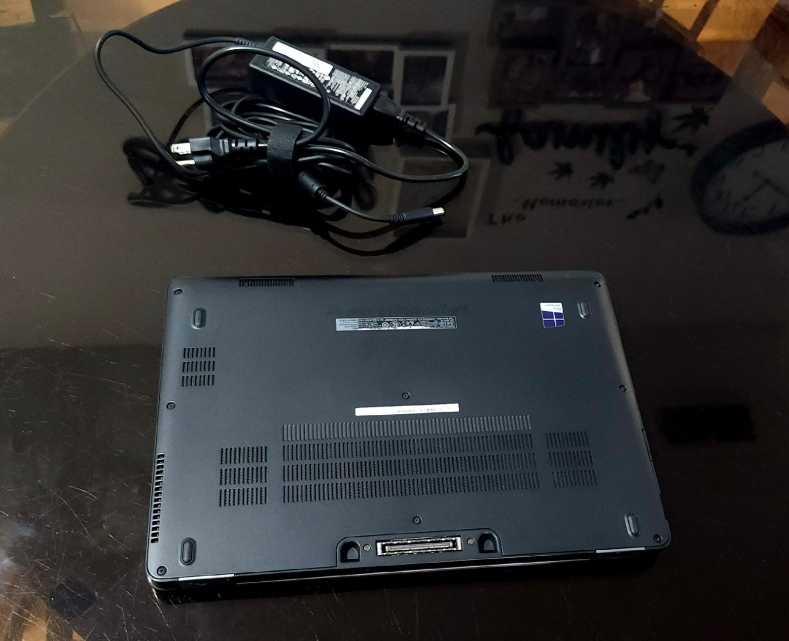 Dell Latitude E7470-256GB SSD, 12 GB RAM, Intel Core i5 6th Gen, Touchscreen
