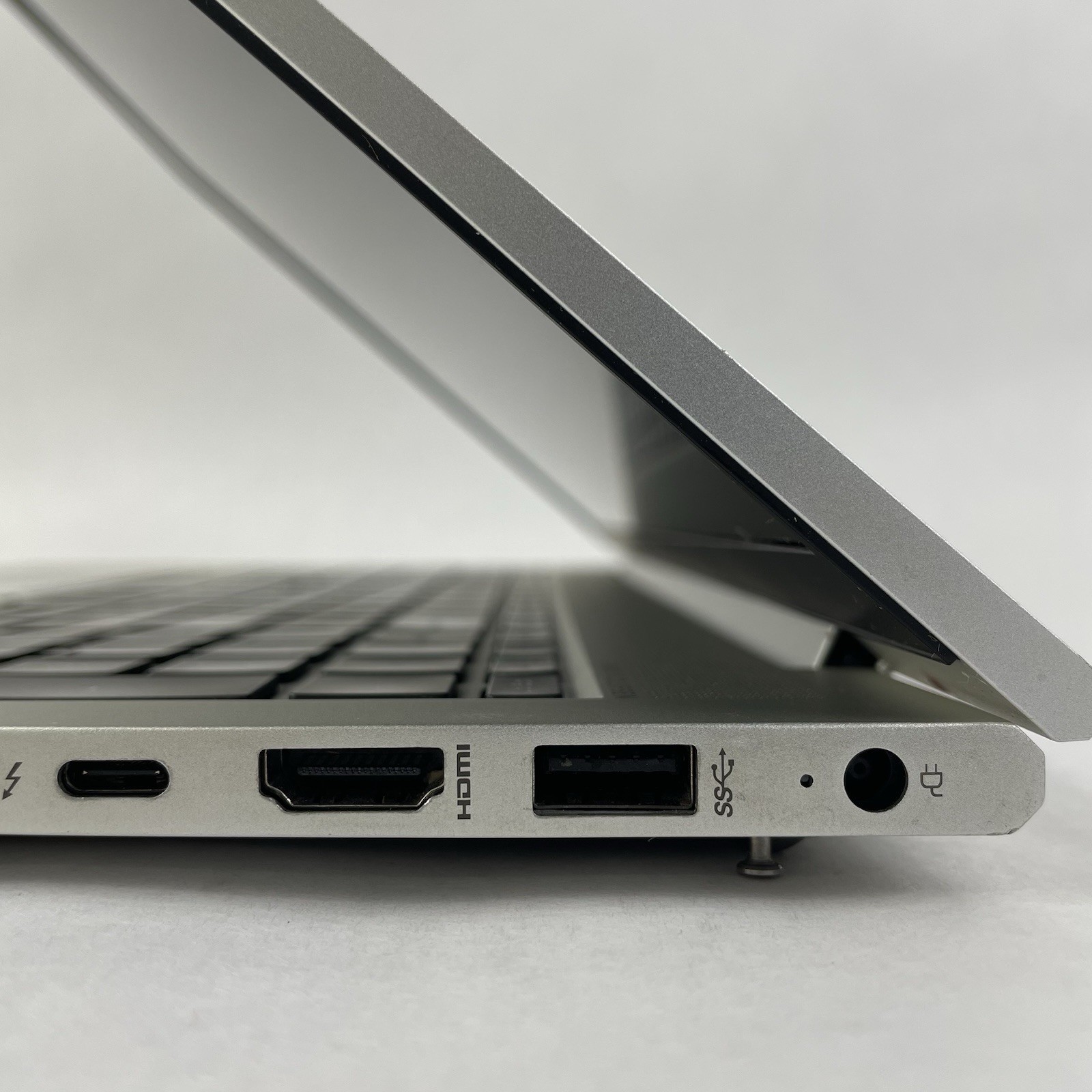 HP EliteBook 850 G7 15.6″ i5-10210U 1.60 GHz 8 GB RAM No SSD/OS/AC – Bad Edge