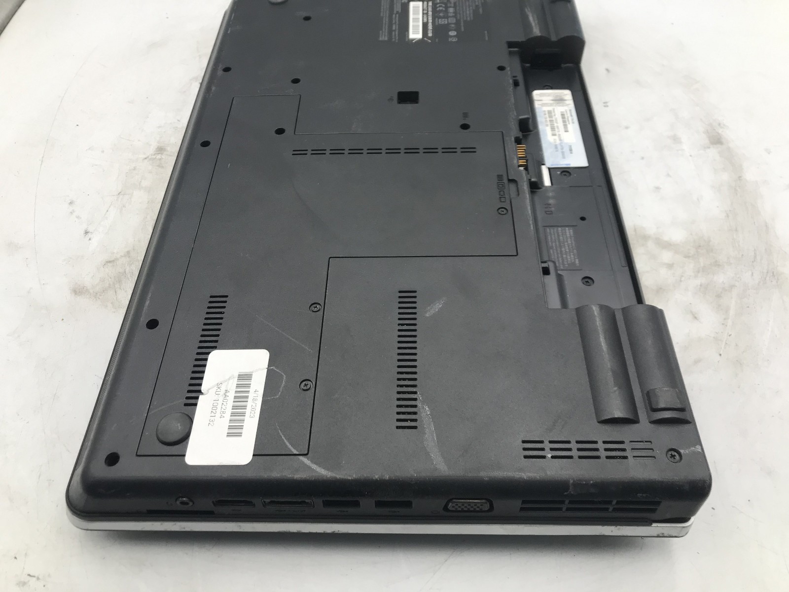 LENOVO THINKPAD E530 – BOOTS TO BIOS/BAD LCD – INTEL I5 2430M – NO RAM -READ- BB