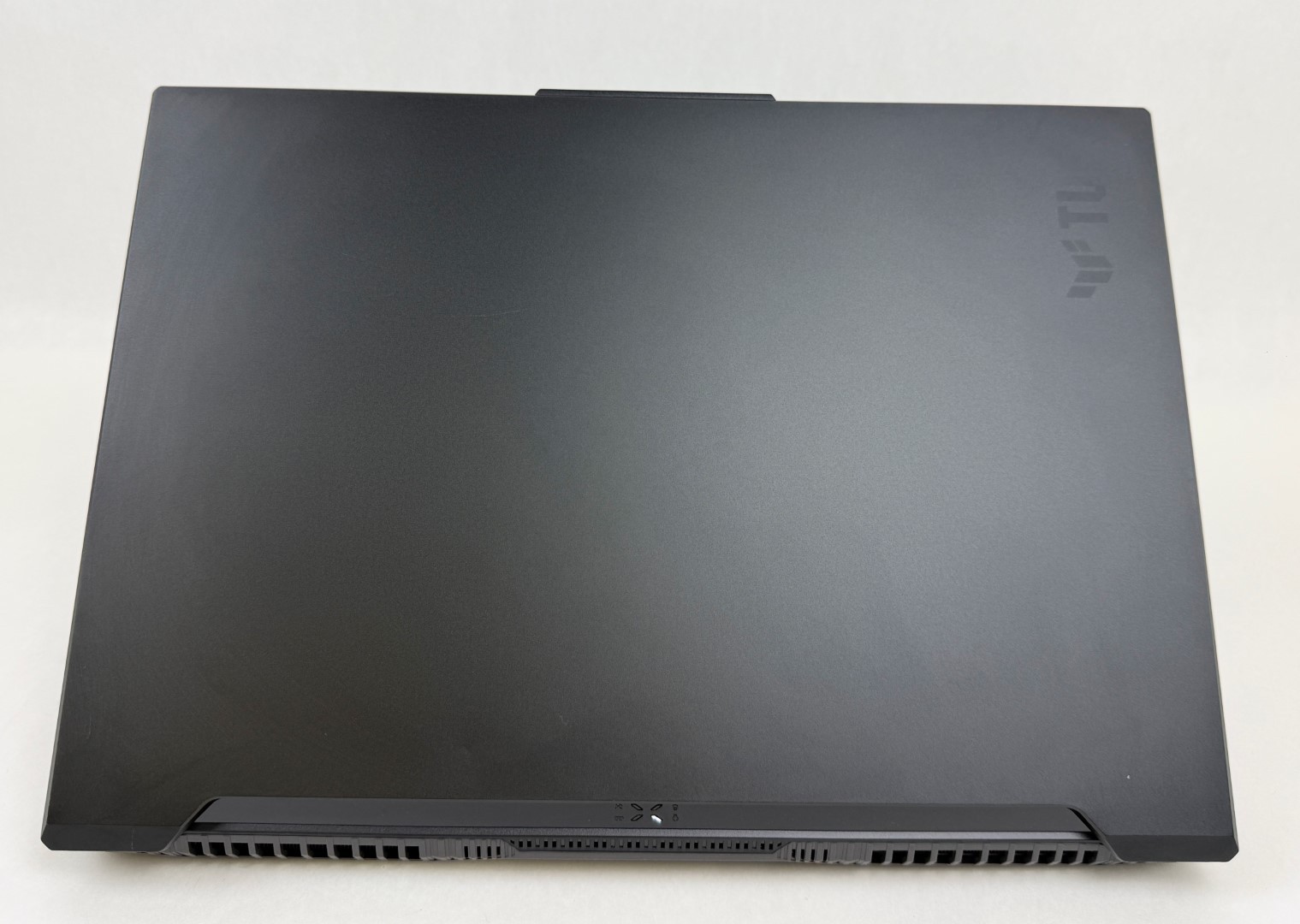 ASUS TUF Gaming A16 16″ 165Hz Ryzen 7 7735HS 16GB DDR5 512GB SSD RX7700S W11H