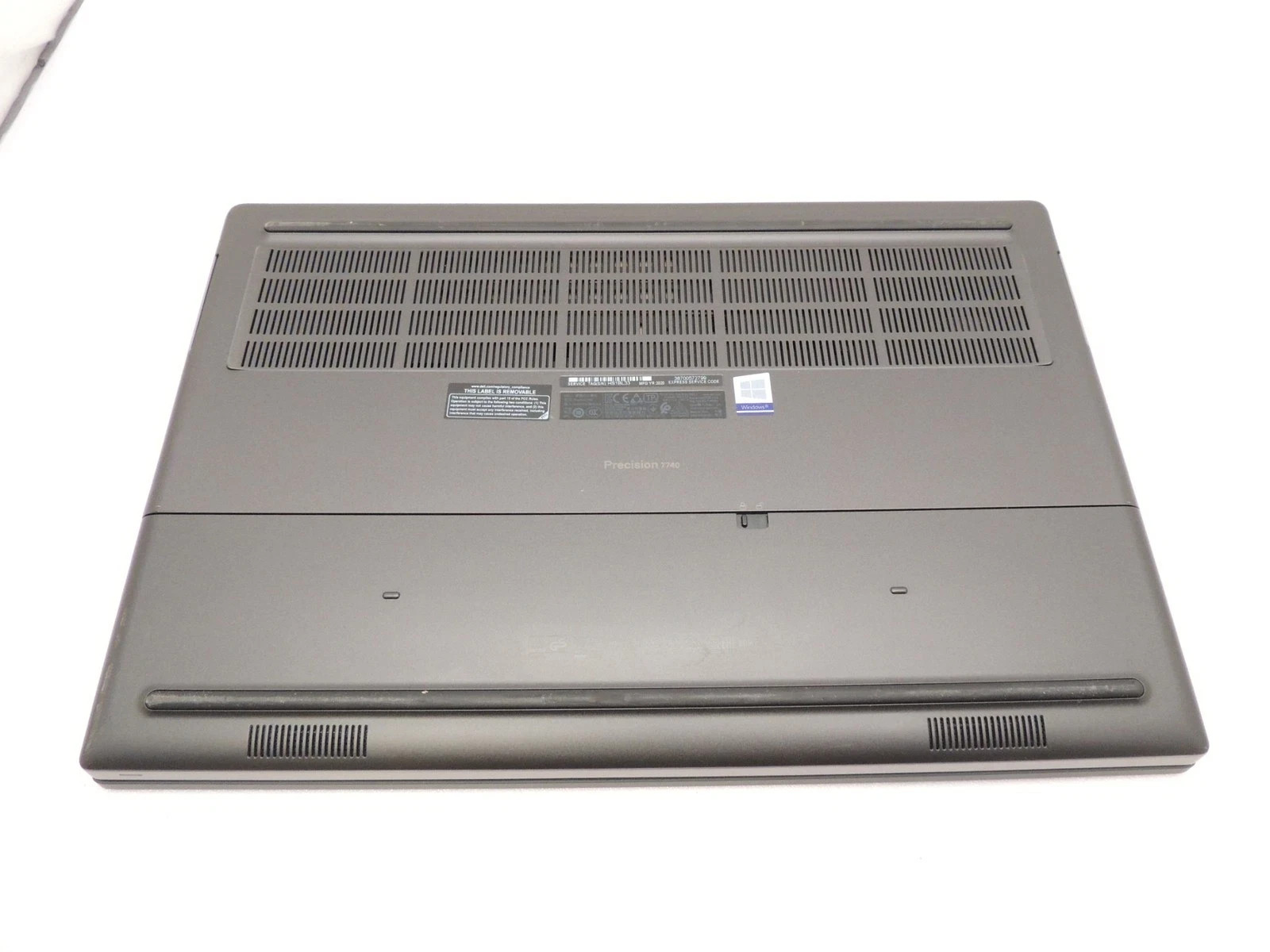 Dell Precision 7740 i7-9850H 32GB 512 NVMe RTX 3000 Win 11 Office 365
