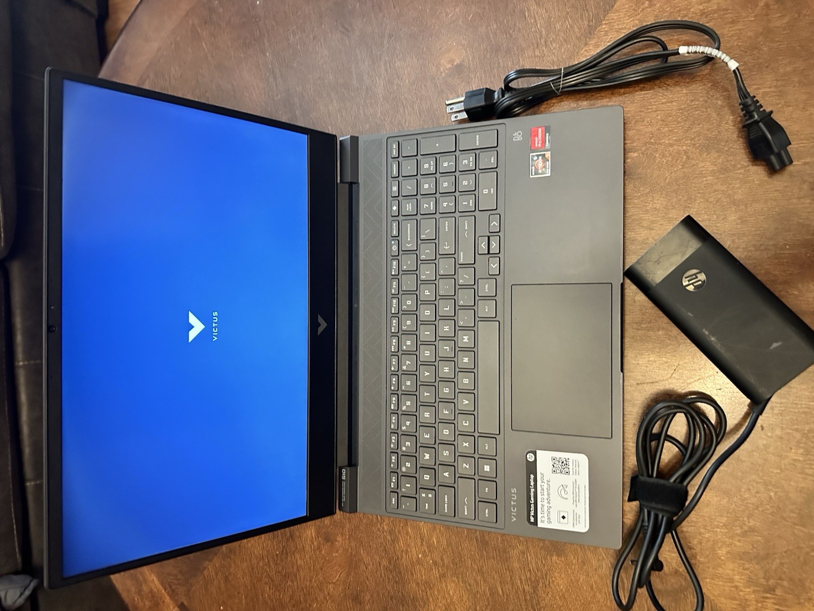 HP Victus 15 Ryzen 5 5600 H Process 8GB 512GB AMD Radeon RX 6500 M Graphics