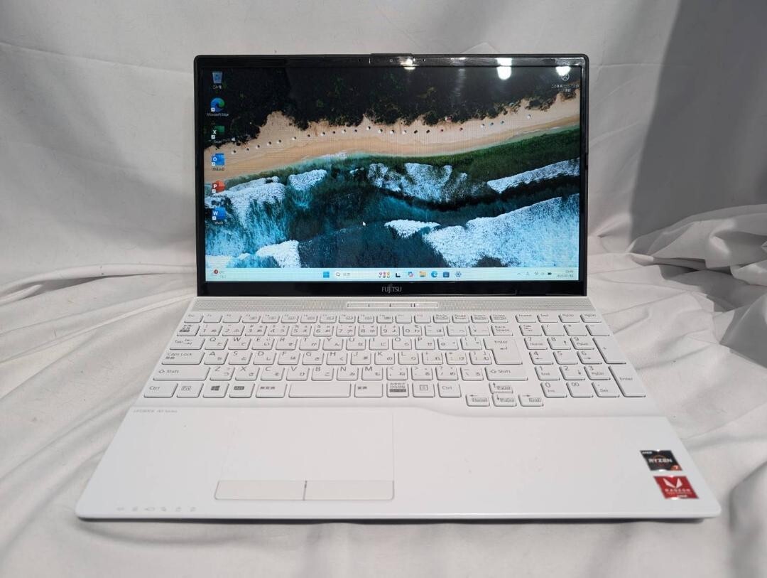 NEC Lavie VEGA Ryzen 7 3750H 15.6″ FHD IPS 8GB RAM 256GB SSD Used w/ AC