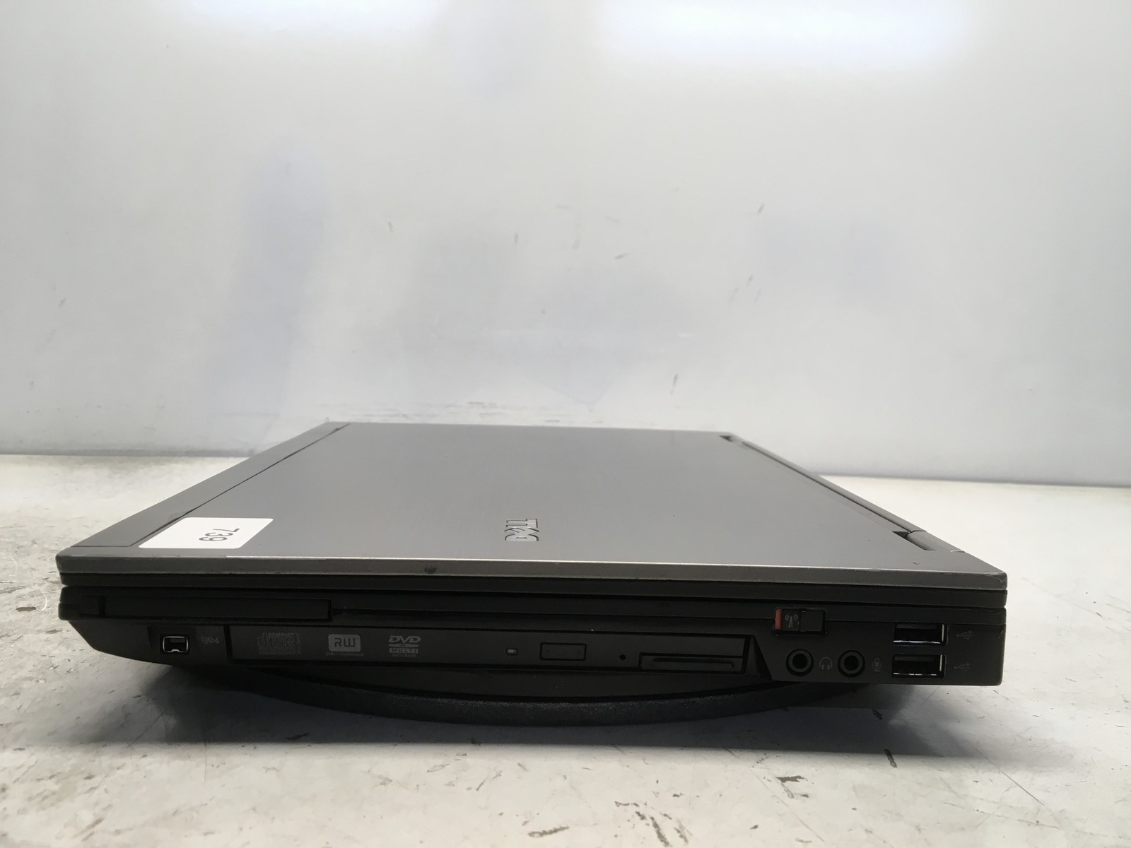 Dell Latitude E6410 Intel i5-M560 2.67GHz 4 GB NO HDD No Batt