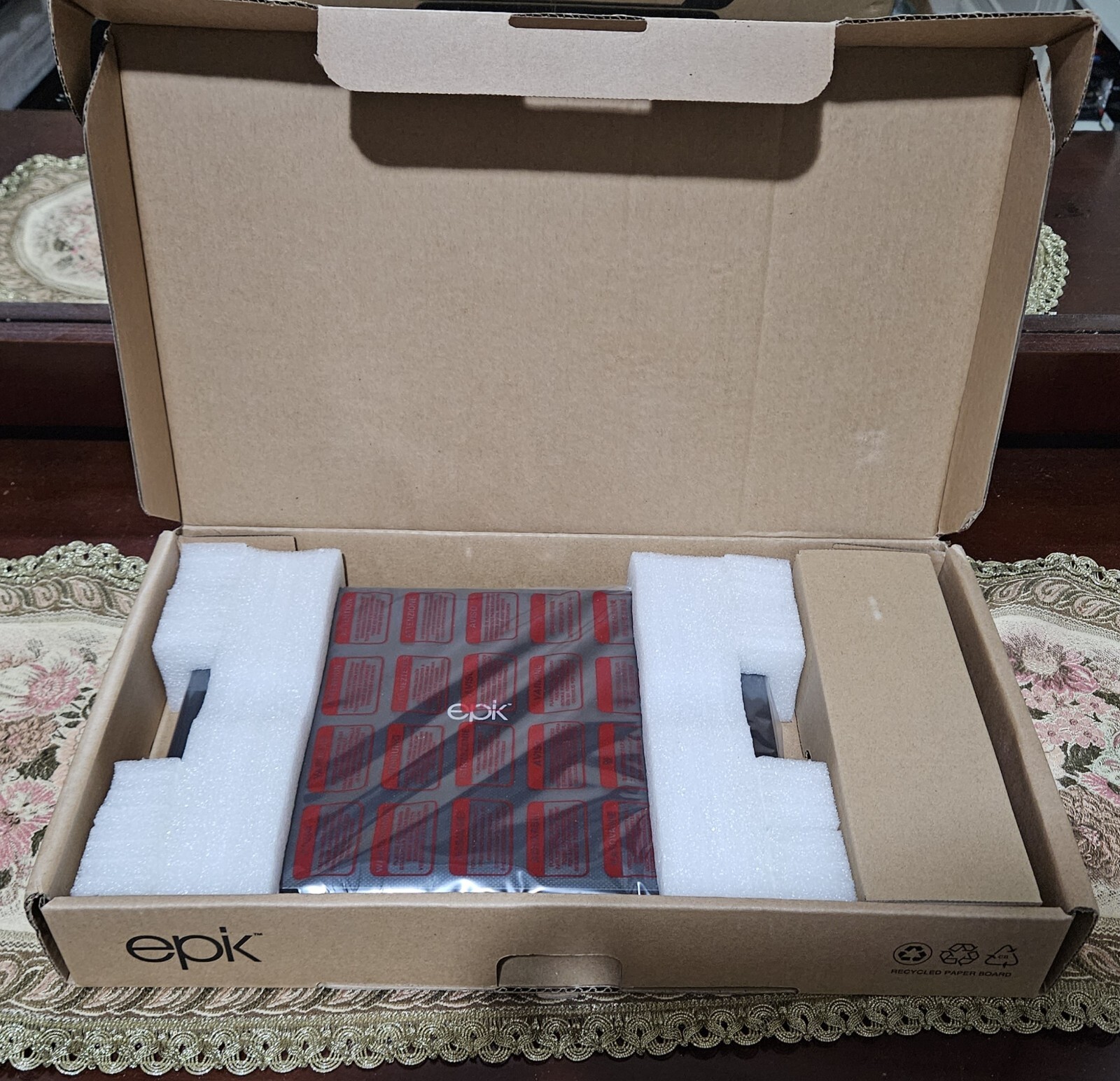 EPIK ELB1101-BK 11.6″ Chromebook Cortex A17 CPU 4GB RAM 32GB SSD Storage