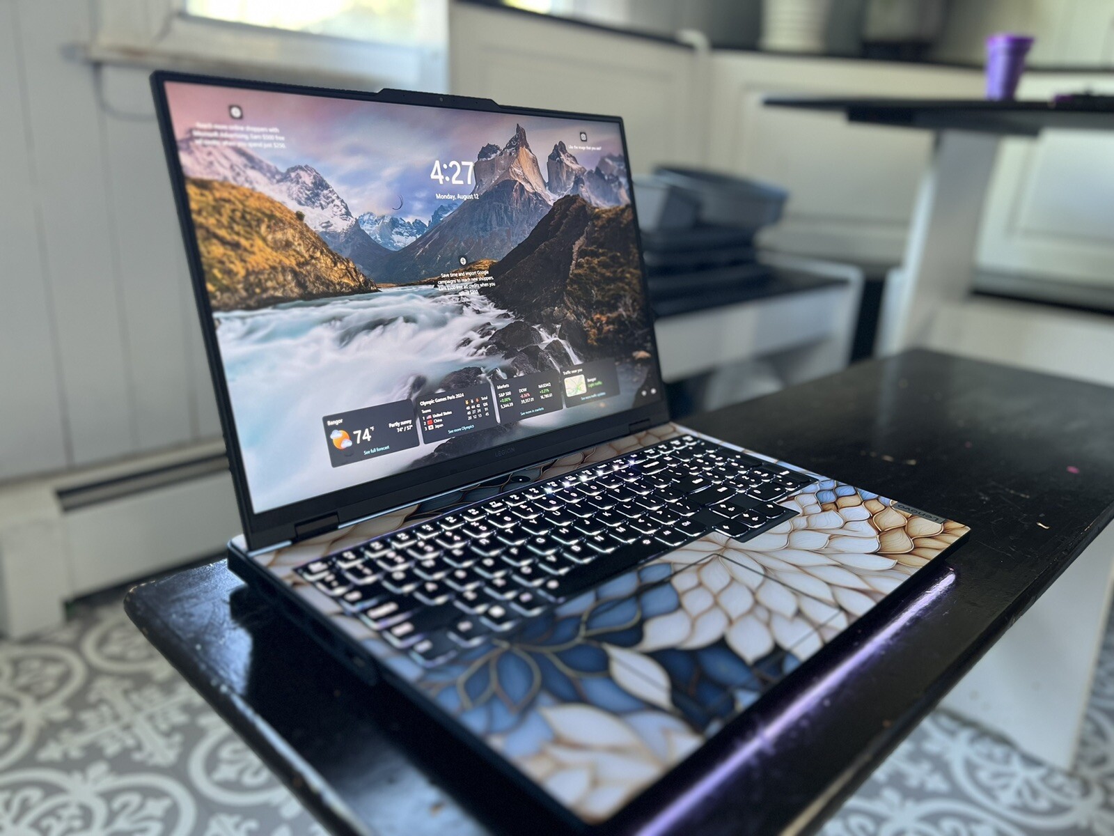 Lenovo Legion Pro 7i 16″ (1TB SSD, RTX 4080, i9-13900HX, Gaming Computer PC…