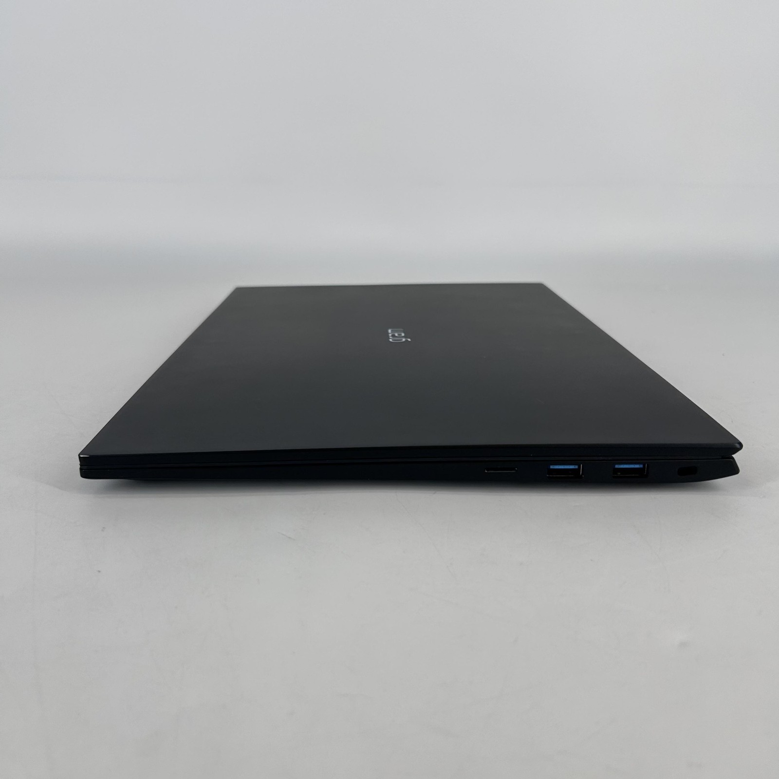 LG Gram 16 Black QHD+ 2.2 GHz i7-1360P 16GB 512GB SSD Very Good