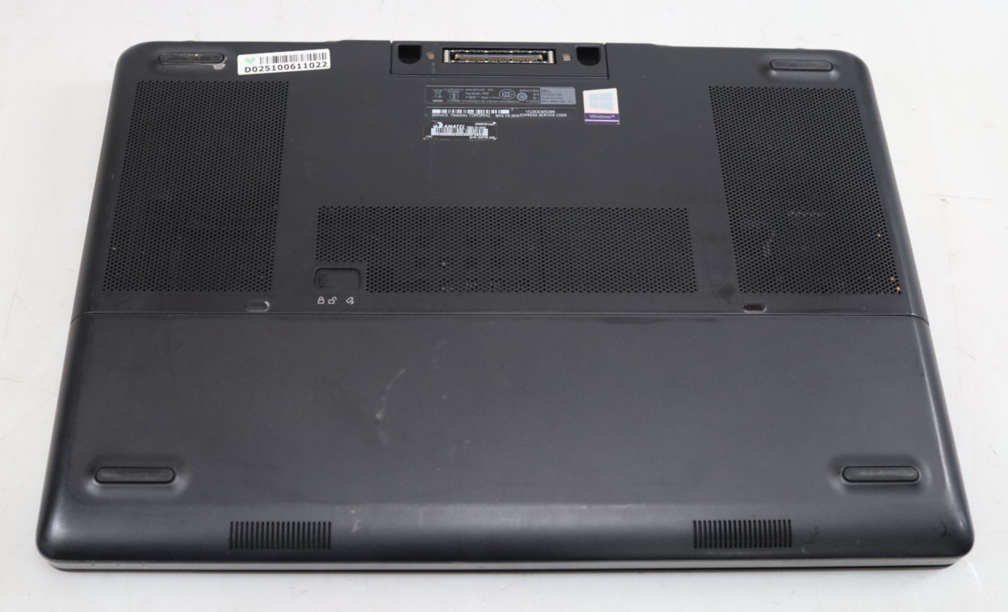 Dell Precision 7520 15.6″ Xeon E3-1505M v6 16GB DDR4 PRO WX 4130 No HDD COA OS