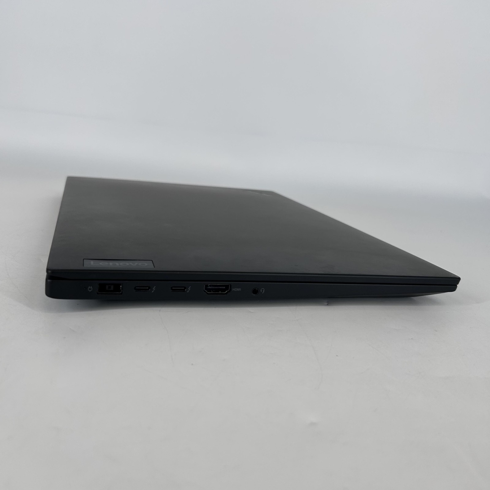 Lenovo ThinkPad P1 Gen 5 16 FHD+ 2.3 GHz i7-12700H 64GB 1TB SSD RTX A1000