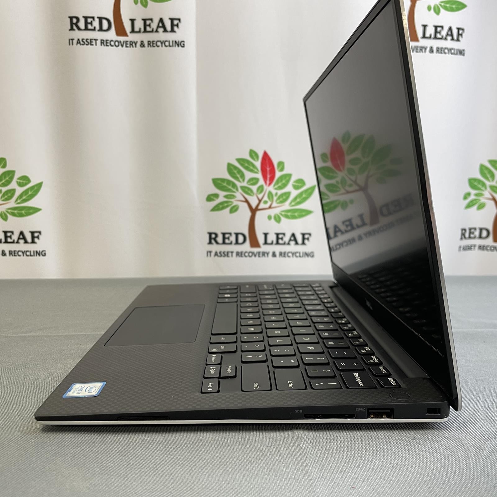 DELL XPS 13 9360, Core i7-7560U 8 GB RAM No SSD | Grade B/C (READ)