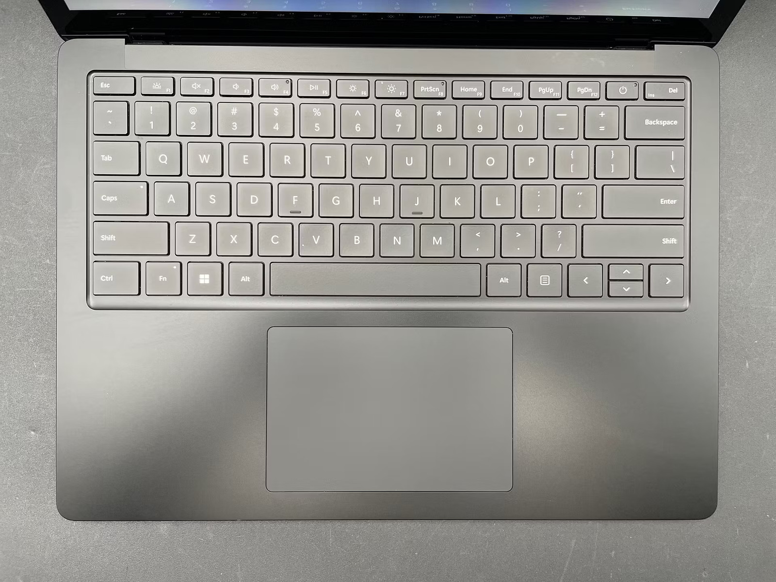 Microsoft Surface Laptop 5 Used 13.5″ (i7-1265U-16GB-256GB NVMe)