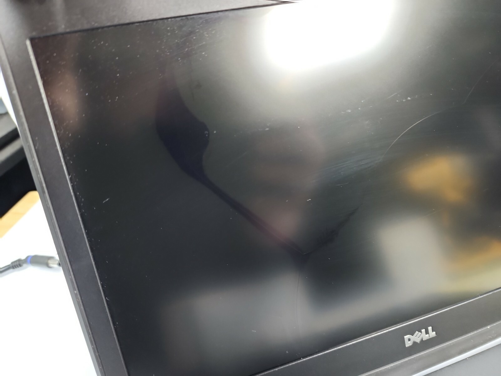 DELL LATITUDE E5440 14″ LAPTOP Intel i5 broken screen as is