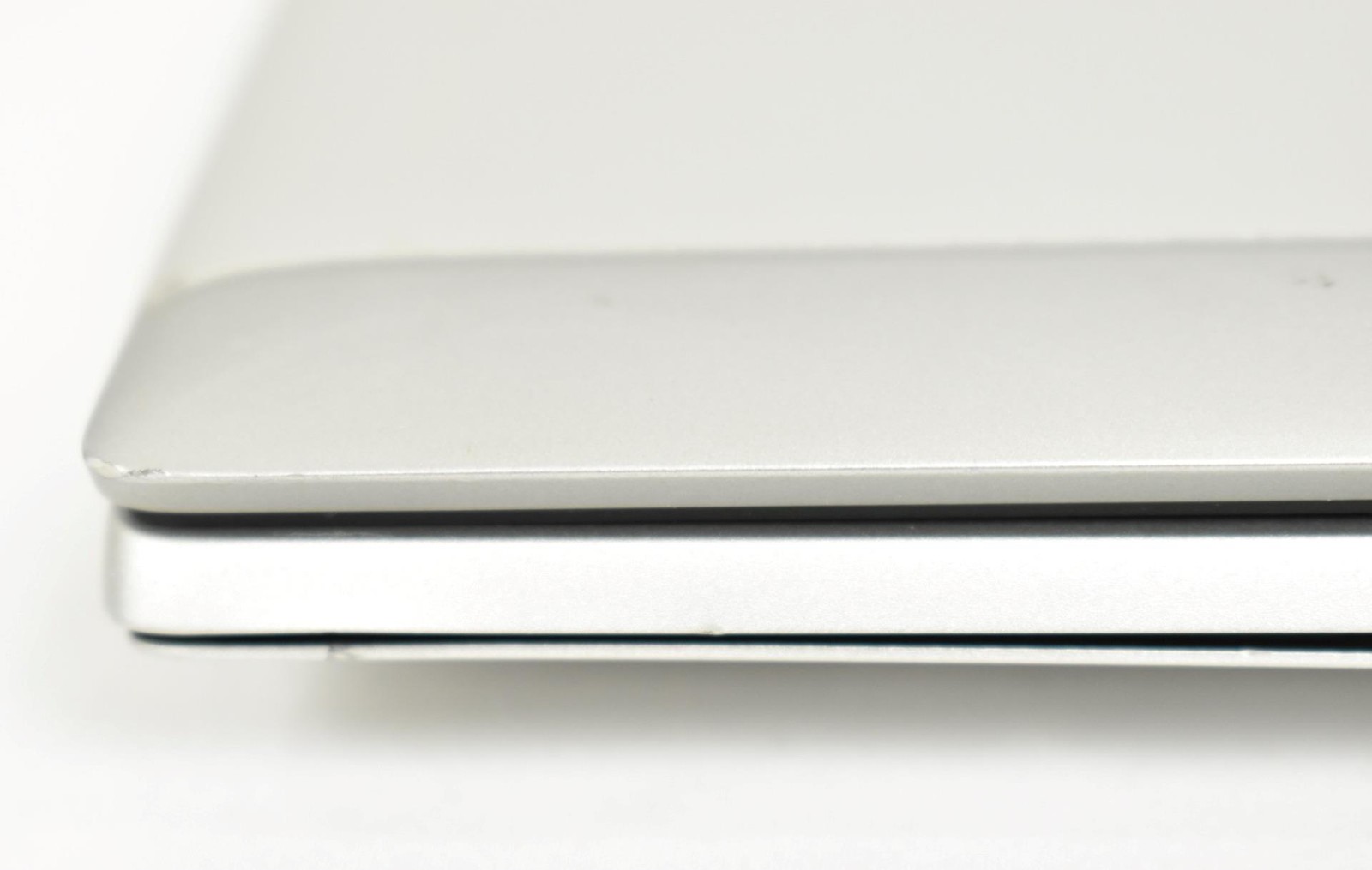 HP EliteBook 830 G7 i5-10210U 1.6GHz 16GB 256GB SSD 13.3″ No OS *See Details*