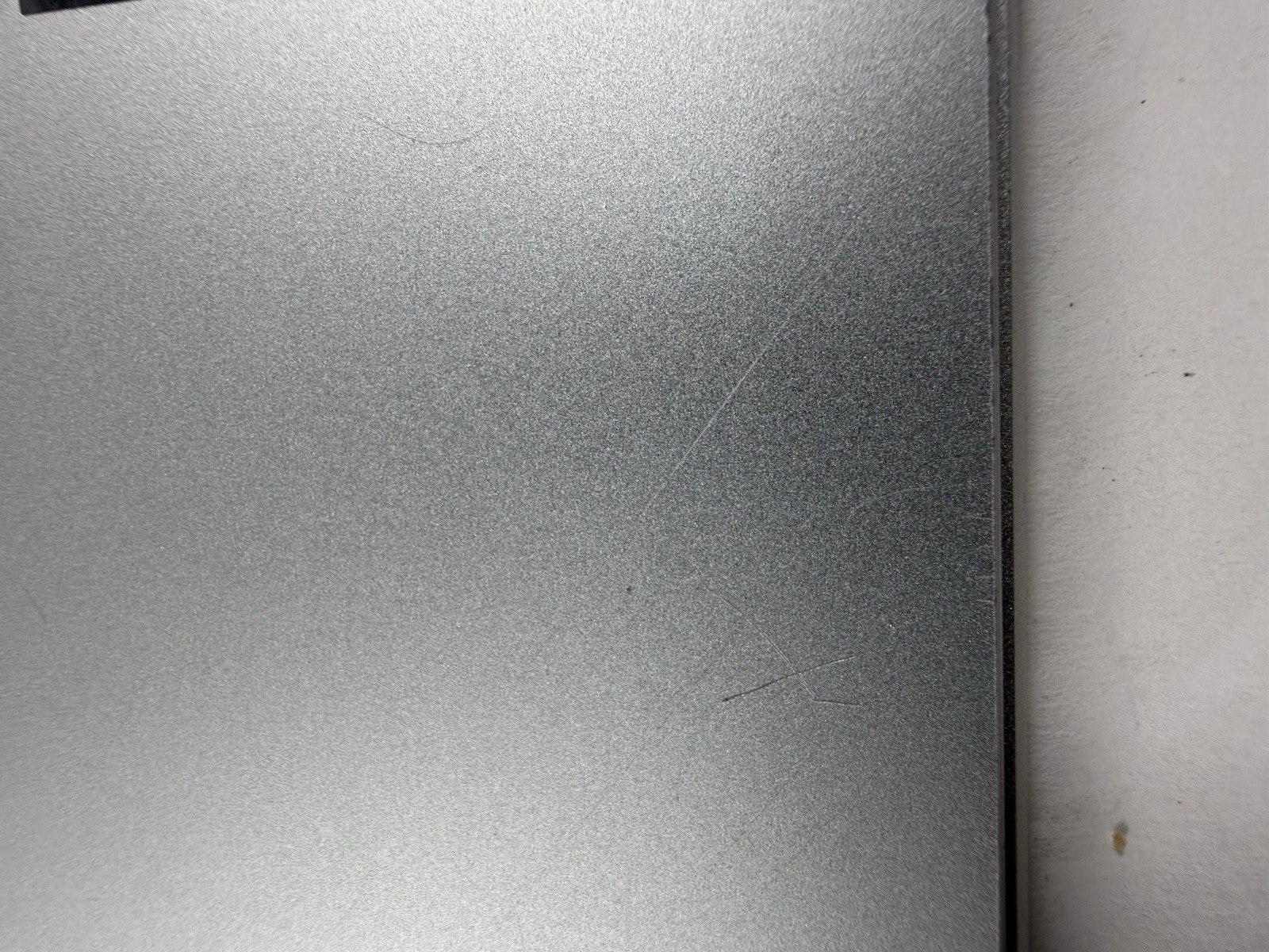 Microsoft Surface Pro 8 (1982) i5-1145G7 – 16GB RAM – 256GB 120Hz – Win 11 Pro