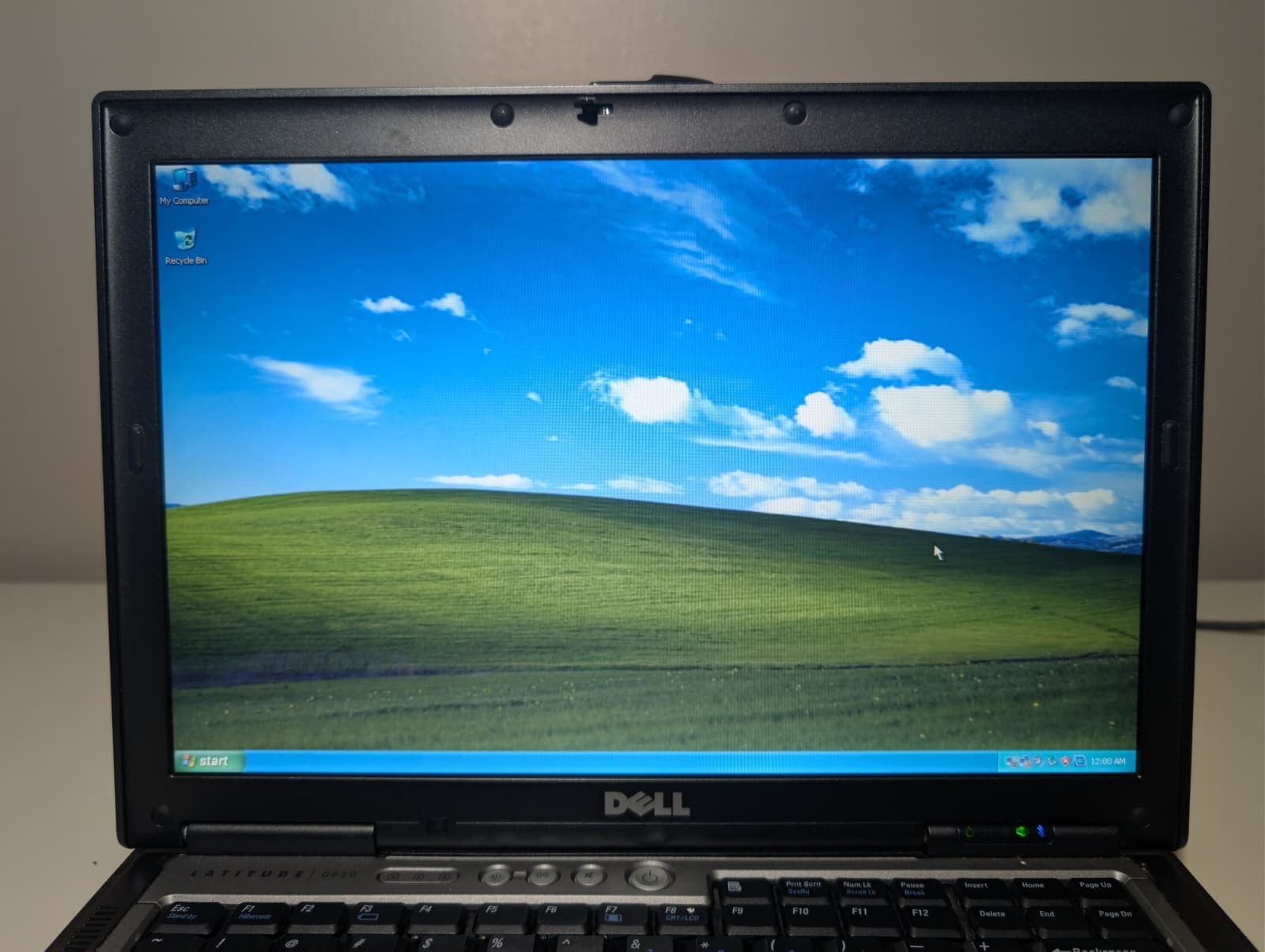 Read! Dell Latitude D620 | C2D 4GB RAM 128GB SSD | Win XP Pro 32-Bit DVD+RW