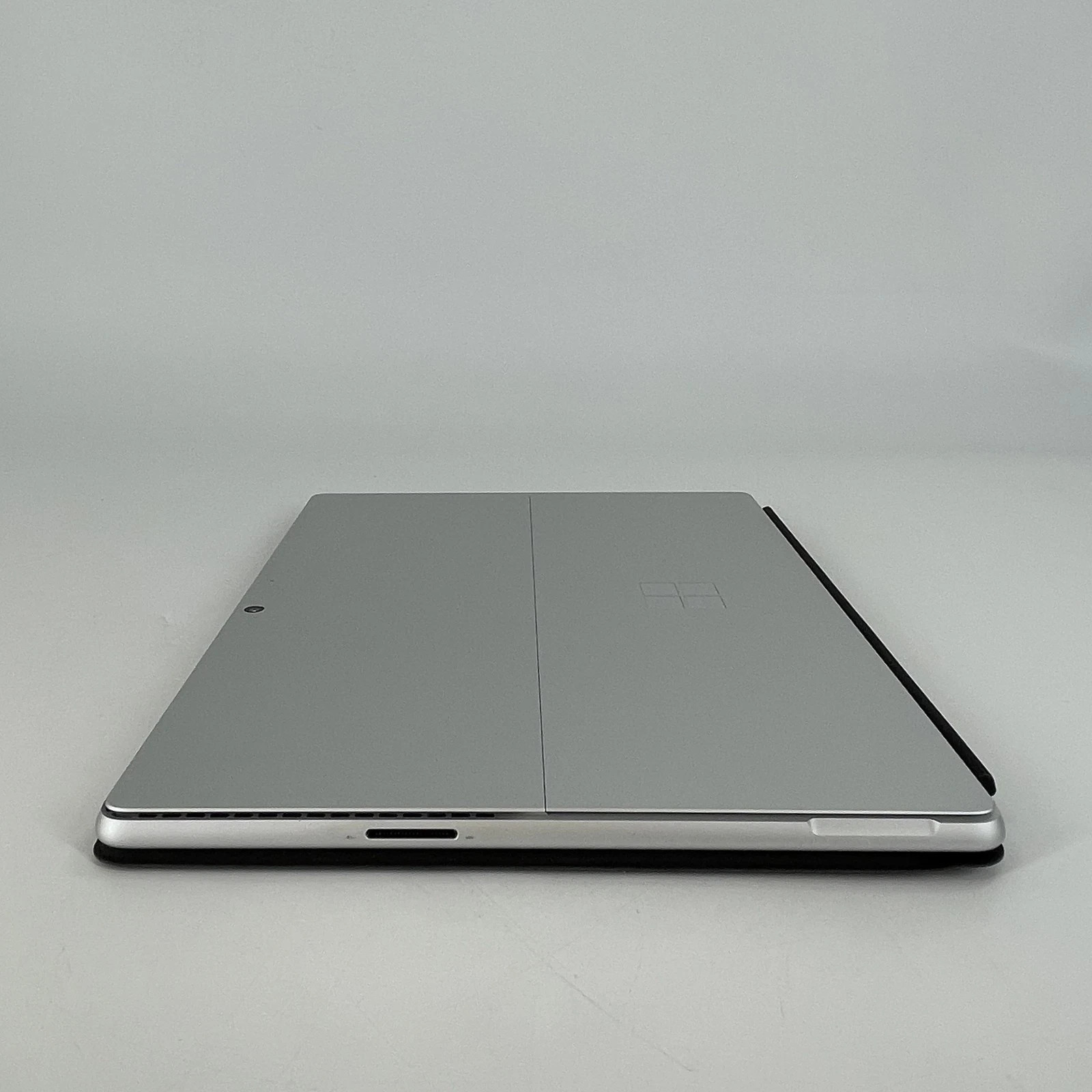 Microsoft Surface Pro 9 13″ Touch Silver i7-1265U 16GB RAM 512GB SSD Win11 Pro
