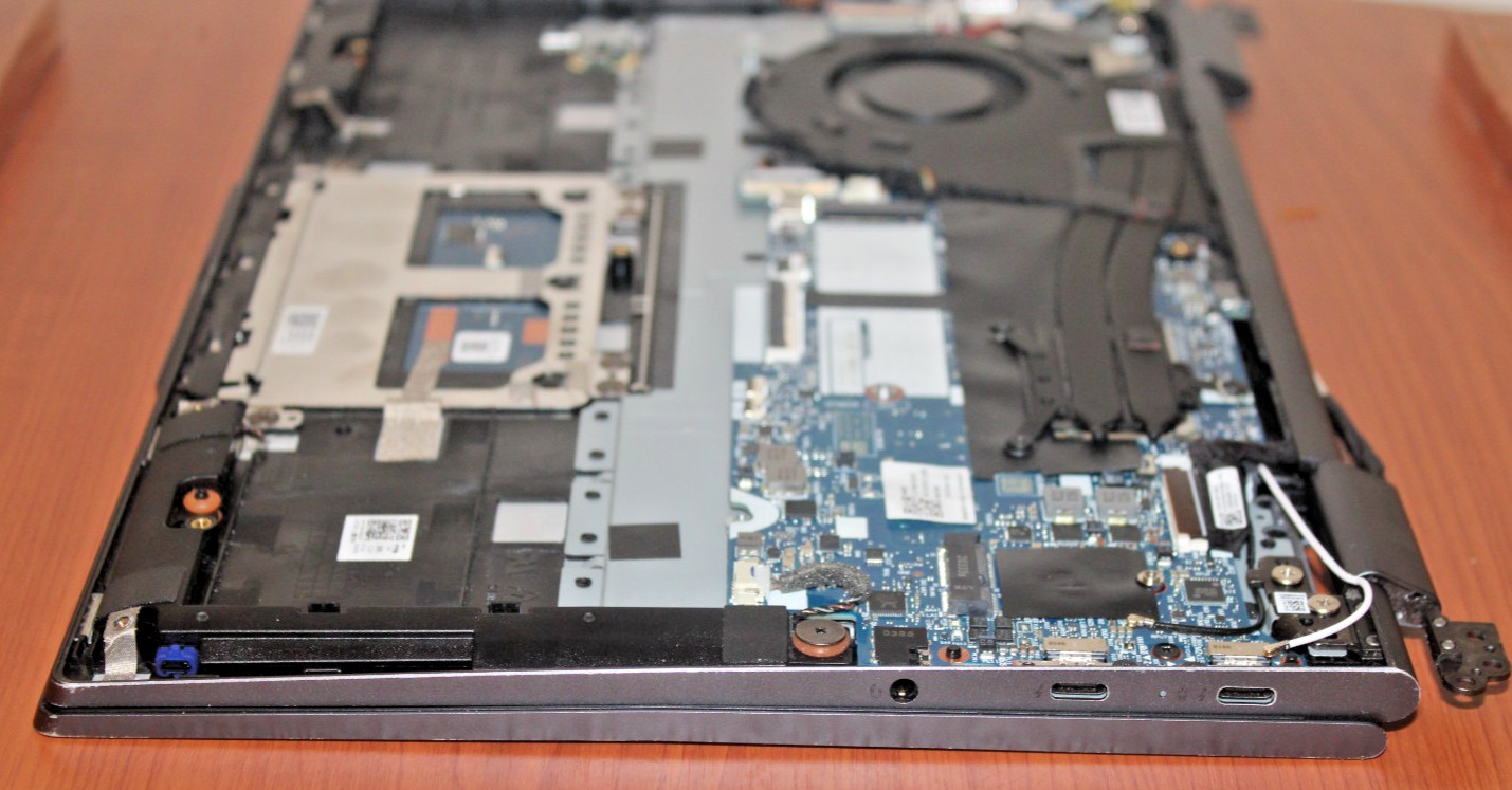 LENOVO YOGA 714ILT5 2 IN 1 FOR PARTS UNTESTED MISSING A LOT OF PARTS.