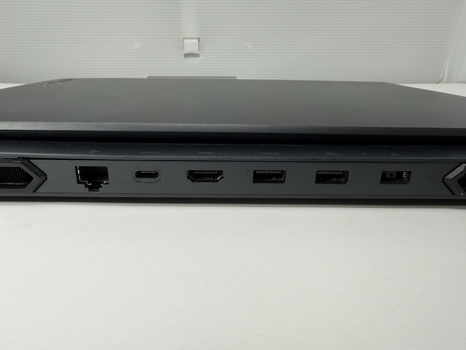 Lenovo Legion Pro 7i 16″ Gaming Laptop 240Hz i9-13900HX 40GBRAM 1TB SSD RTX 4080