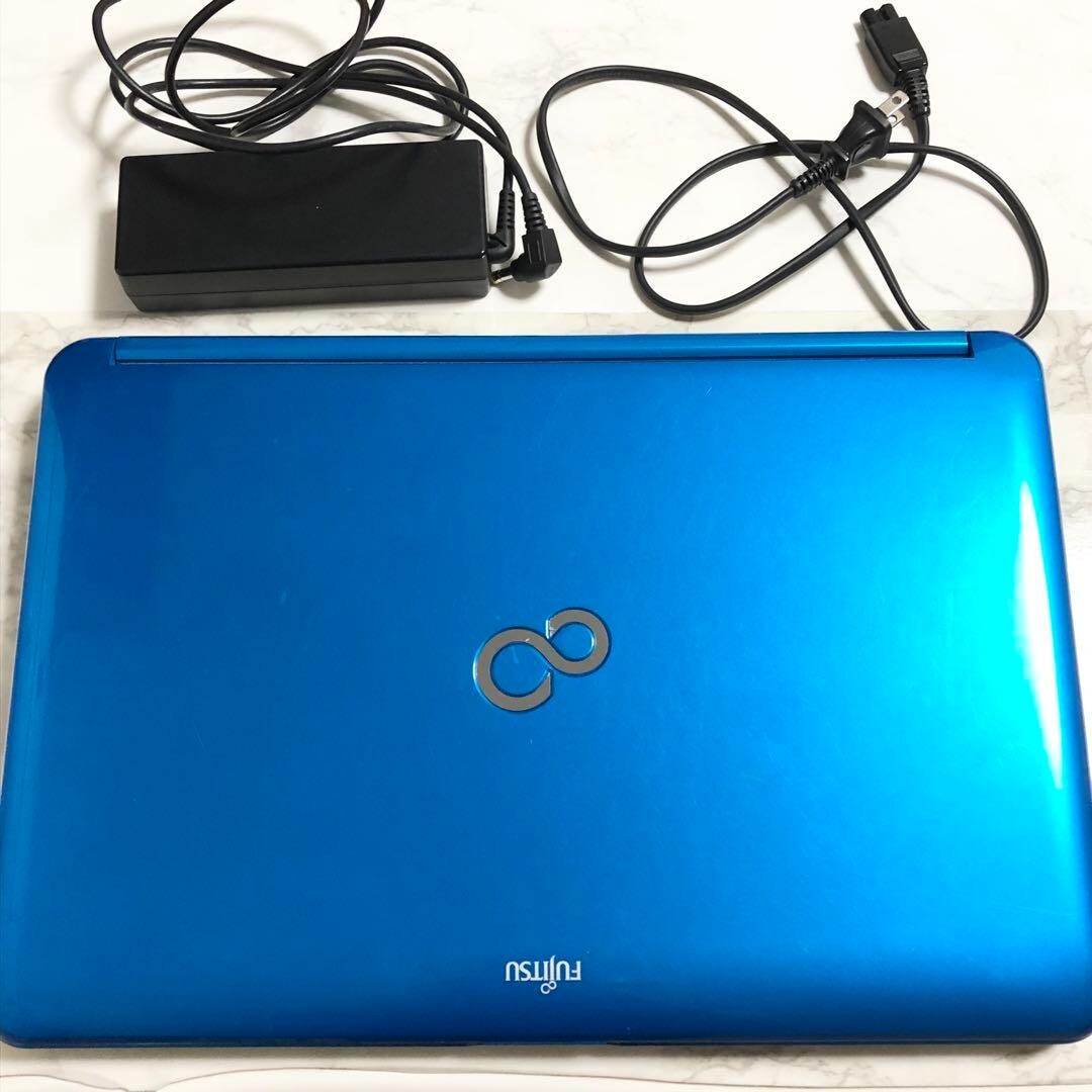 FUJITSU FMV−LIFEBOOK AH FMVA56GL I7−2670QM/HD GRAPH. 3000 Notebook PC 18