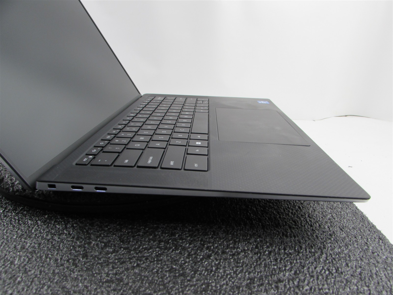 DELL PRECISION 5560 1920X1200 I7-11850H 1TB SSD 32GB RAM RTX A2000 WIN 11 NO BAT