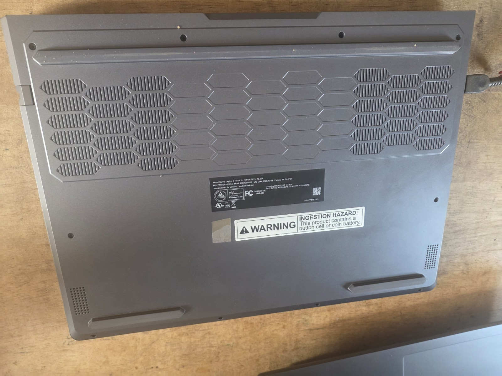 Lenovo Legion 5i 16″ Gaming Laptop – Intel Core Ultra 9 275HX – RTX 5060 Keybios