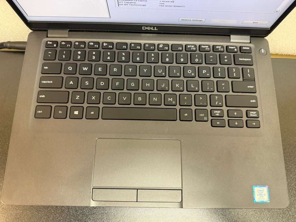 Dell Latitude 5400 i5-8365U 14″ LCD – Powers On – Read desc