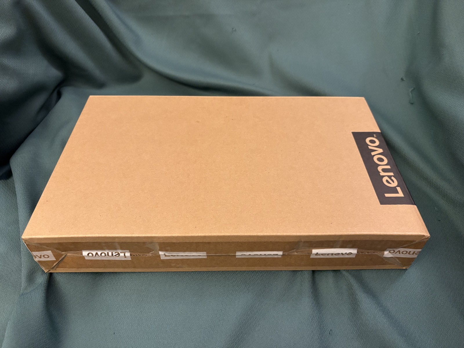 Lenovo MIIX 320-10ICR 2in1 Tablet + Keyboard – Intel Atom x5 2GB RAM 64GB MINT