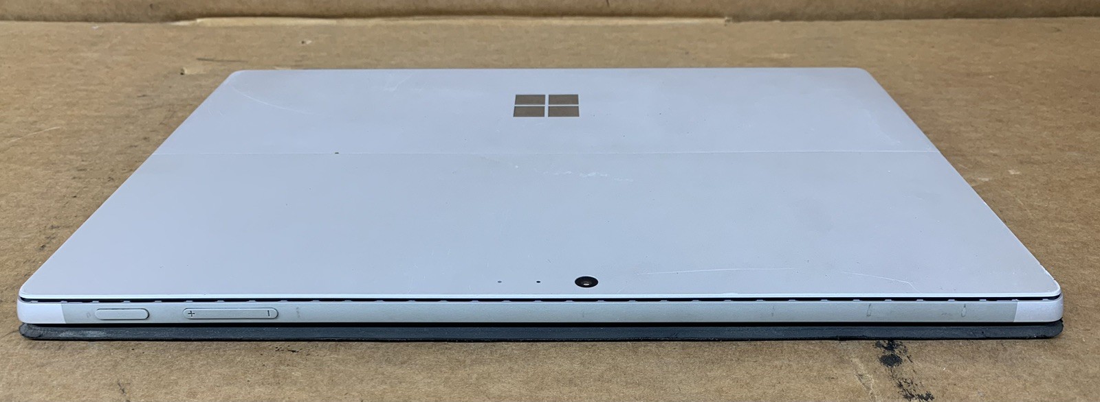 Microsoft Surface Pro 5 Intel i5-7300U@2.60GHz 8GB DDR4 RAM 256GB SSD WIN 10P