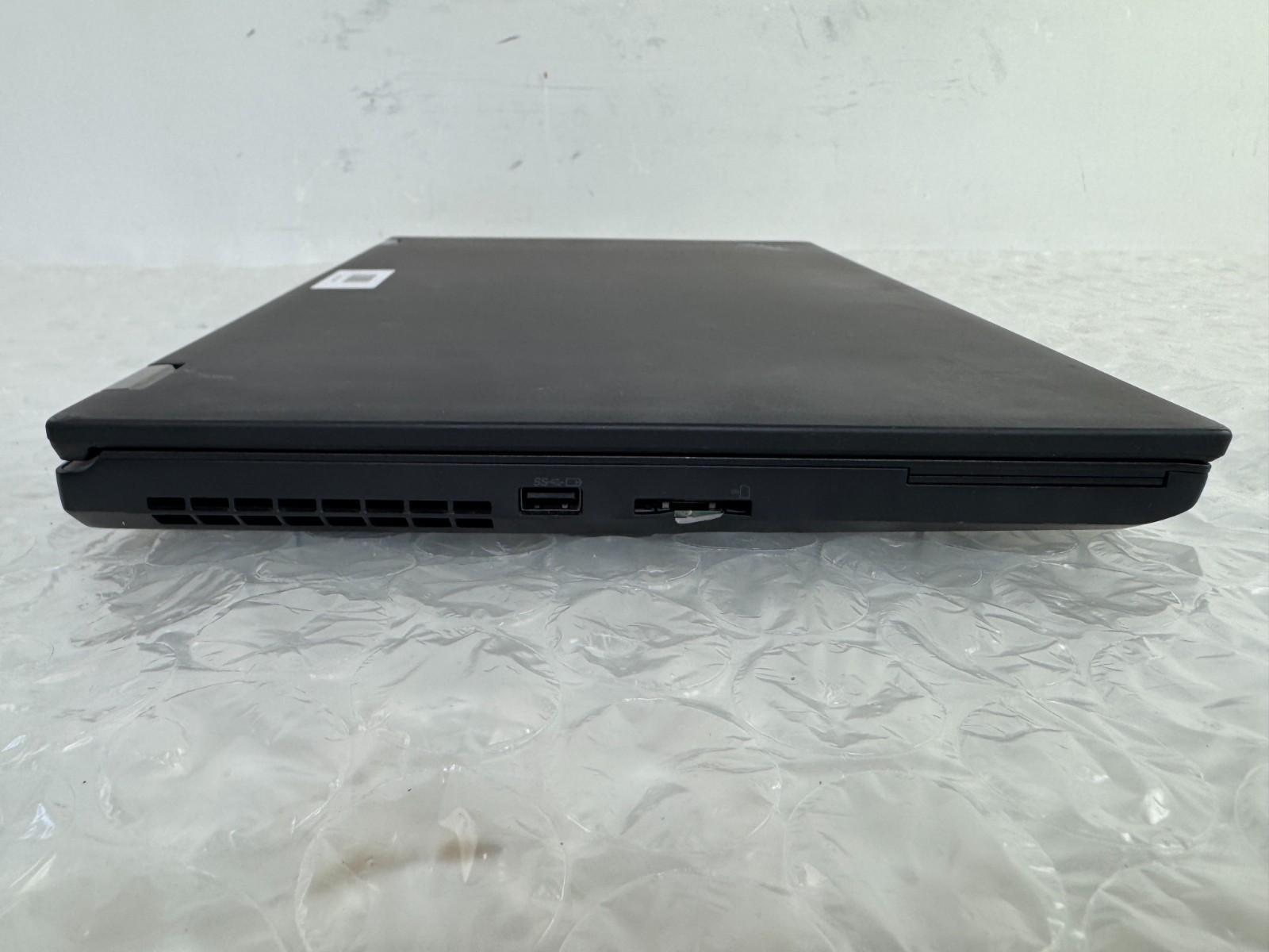 Lenovo ThinkPad P52 Xeon E-2176M 16GB 512GB SSD Quadro P2000 15.6″ Win 11 Pro