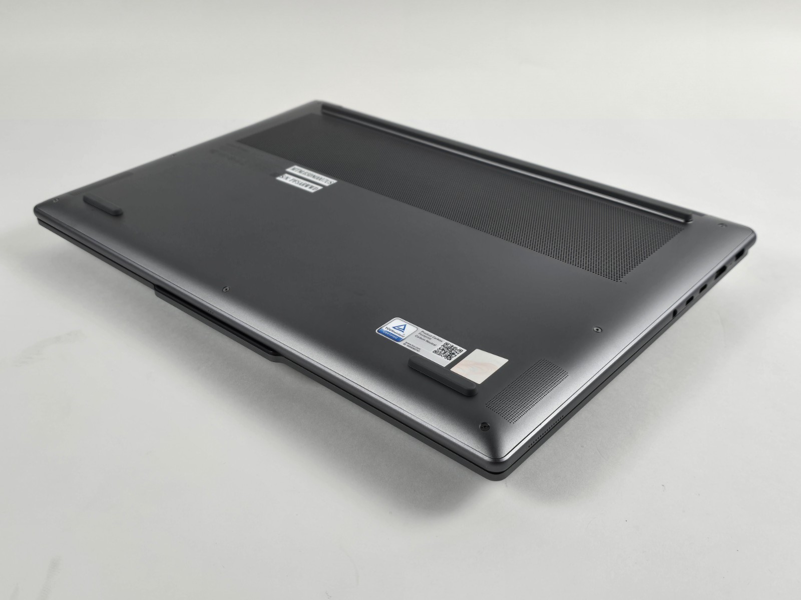 DEFECTIVE Lenovo Yoga Pro 9i 16 32K Core Ultra 9 185H 32GB 1TB SSD RTX 4 G3D