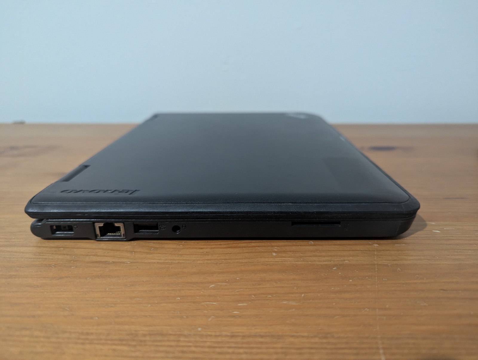 Lenovo Thinkpad Yoga 11e – Intel Celeron N2940 – 8GB RAM – 960GB SSD