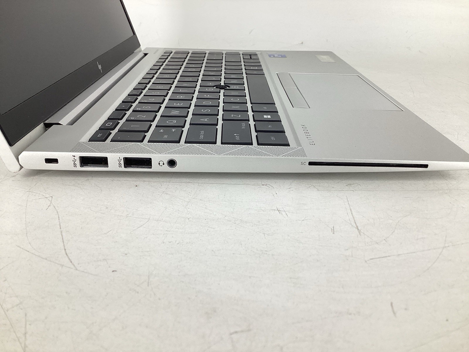 HP EliteBook 840 G8 14″ (i7-1185G7 @3.0GHz, 32GB RAM, 256GB NVMe, No OS) No AC
