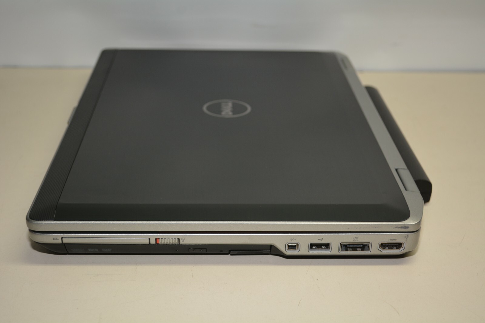 Dell Latitude E6520 Intel Core i7-2720QM @ 2.20GHZ 4GB Ram No HD #W104
