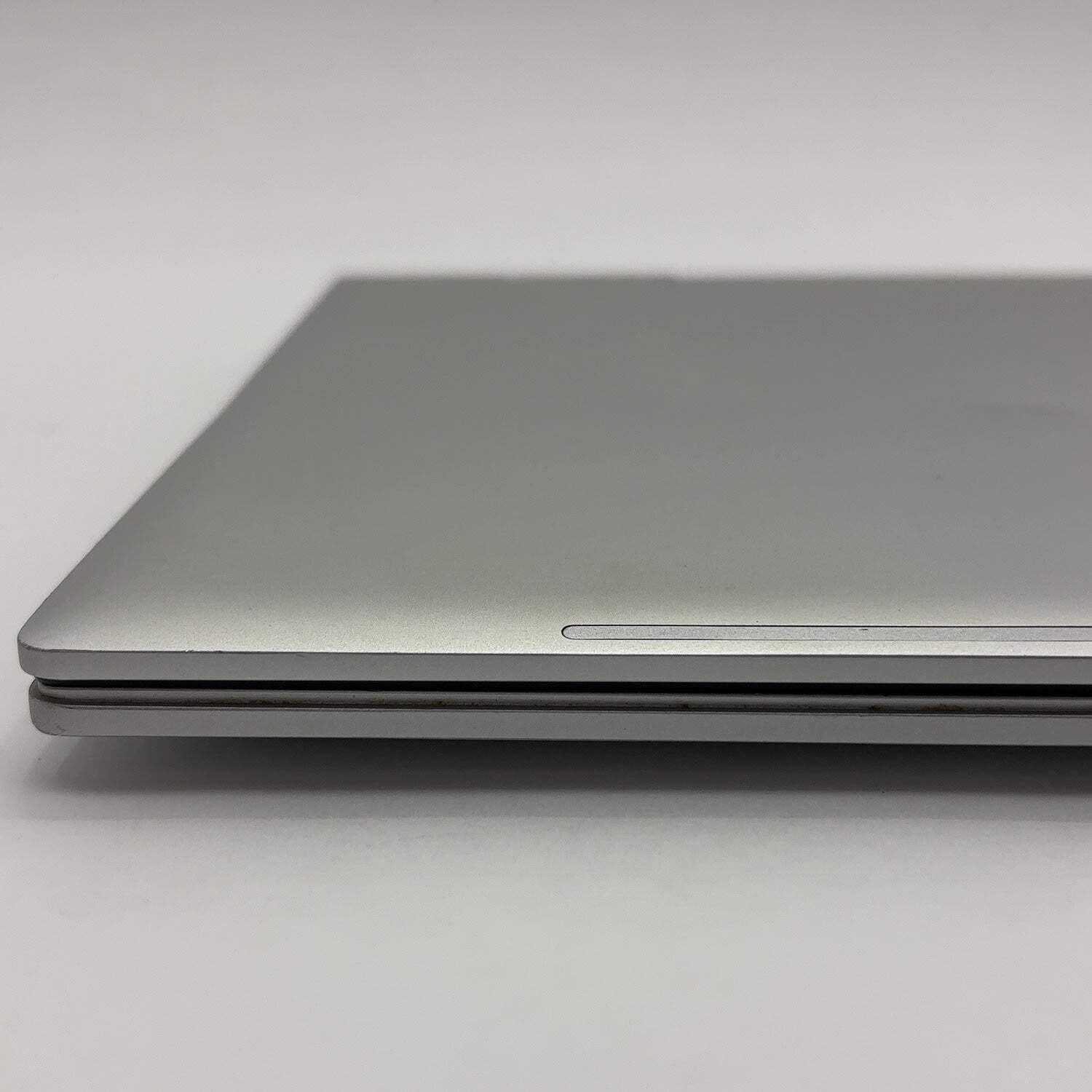 HP Envy x360 15M-ED0013DX 15.6″ i5-1035G1 1.0GHz 8GB RAM 256GB SSD
