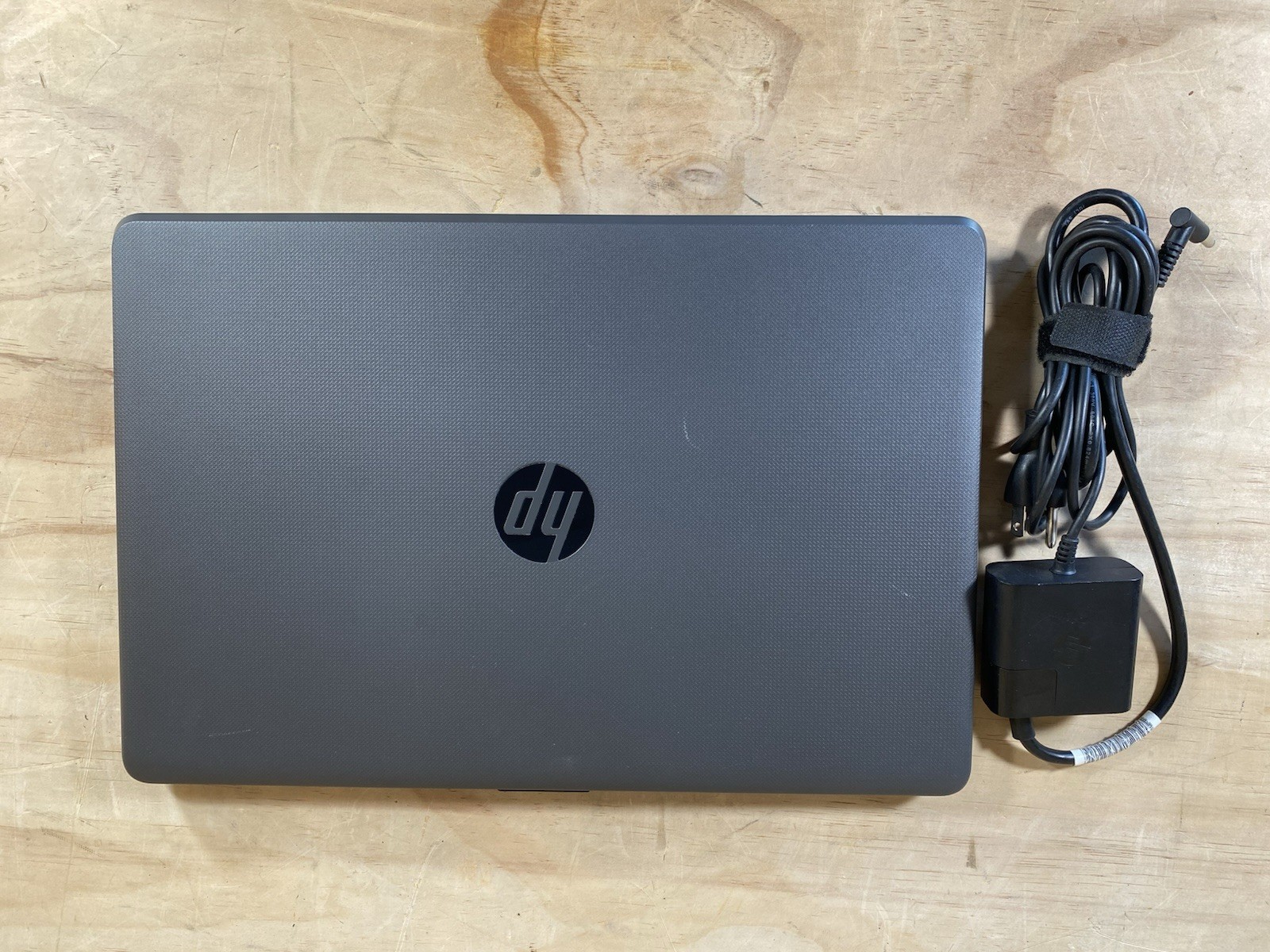 HP 250 G6 Core i5-7200U 2.5 GHz/ 8 GB RAM /256 Gb SSD /Win 10 Pro