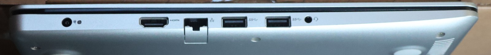 Dell Inspiron 15 5570 – Intel Core i3-8130U – 4GB DDR4 RAM – 1 TB – Weak Battery