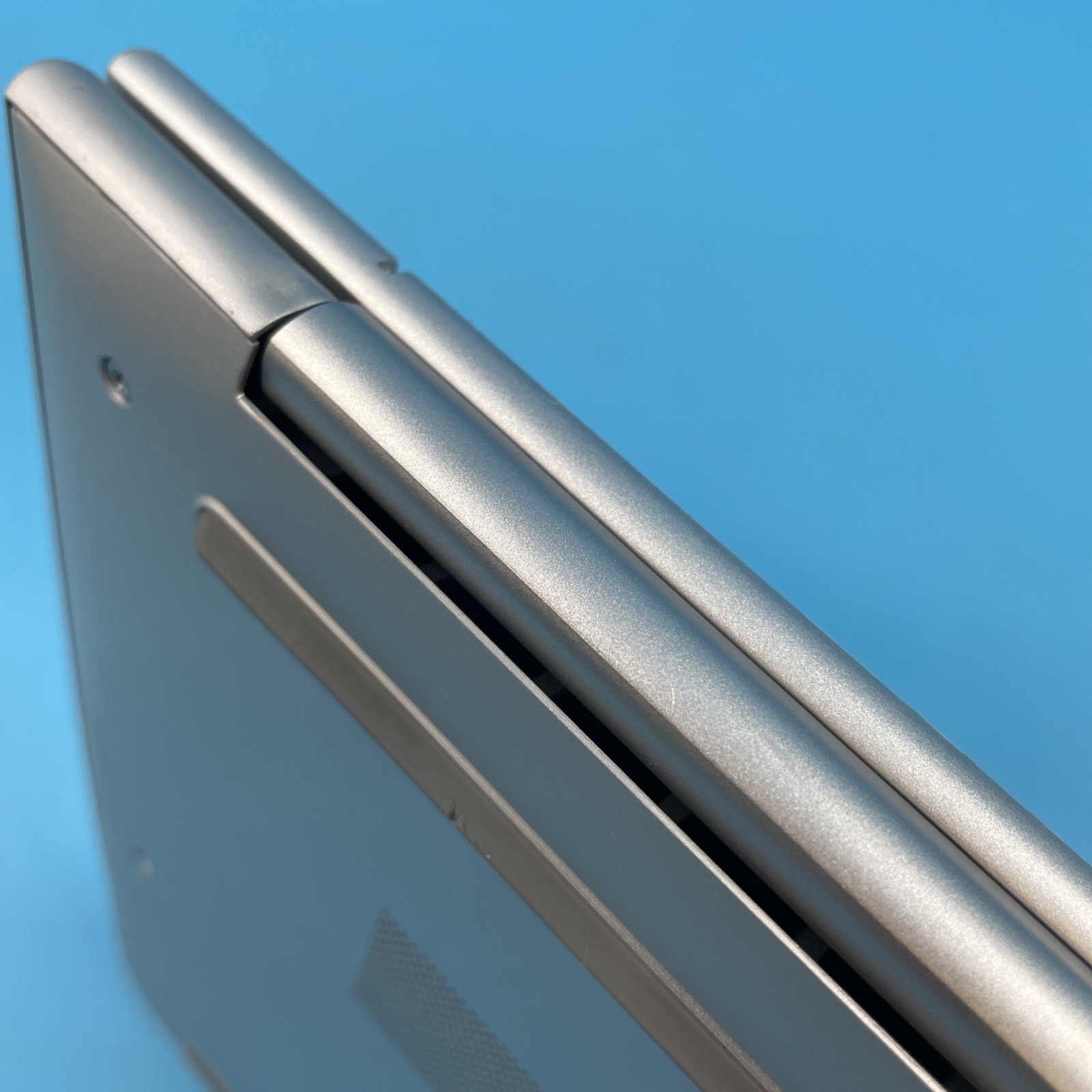 HP EliteBook 840 G10 | i5-1345U | 16GB RAM | 256GB SSD | WIN 11 PRO | 77% BATT