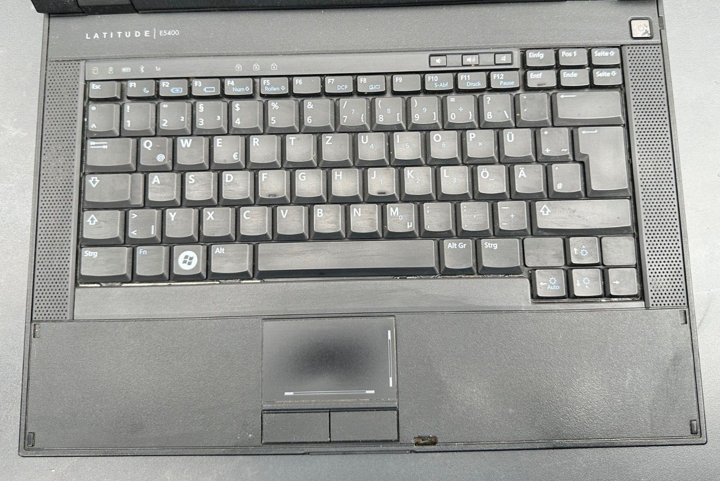 Dell Latitude E5400 P8600 2.0 GHz 2 GB without HDD, Wi-Fi Cardr. Gig.LAN Firew.