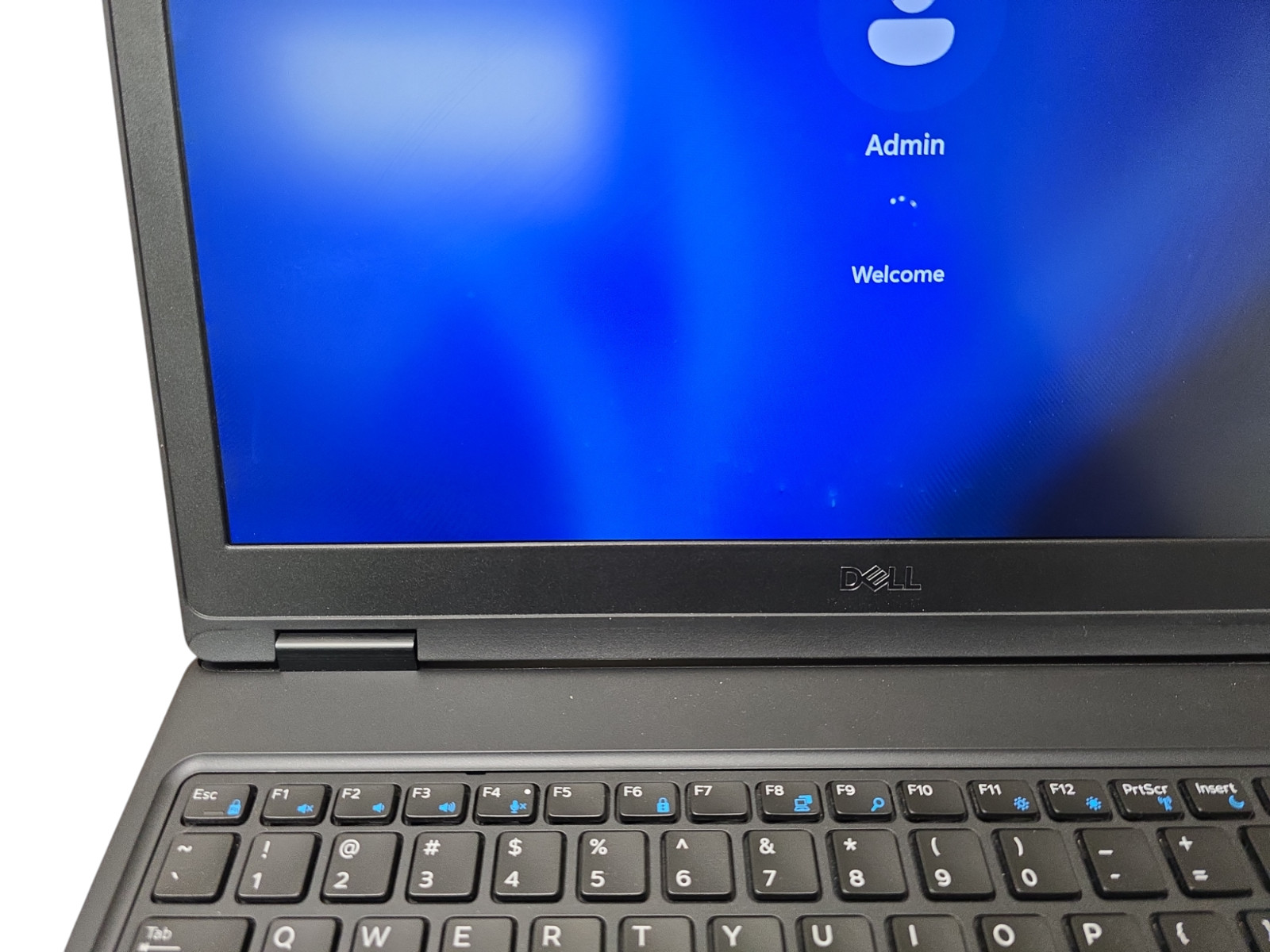 Dell Latitude 5590 i5-8350U@1.7GHz 256GB NVMe 12GB Ram WiFi Win11 Tested good