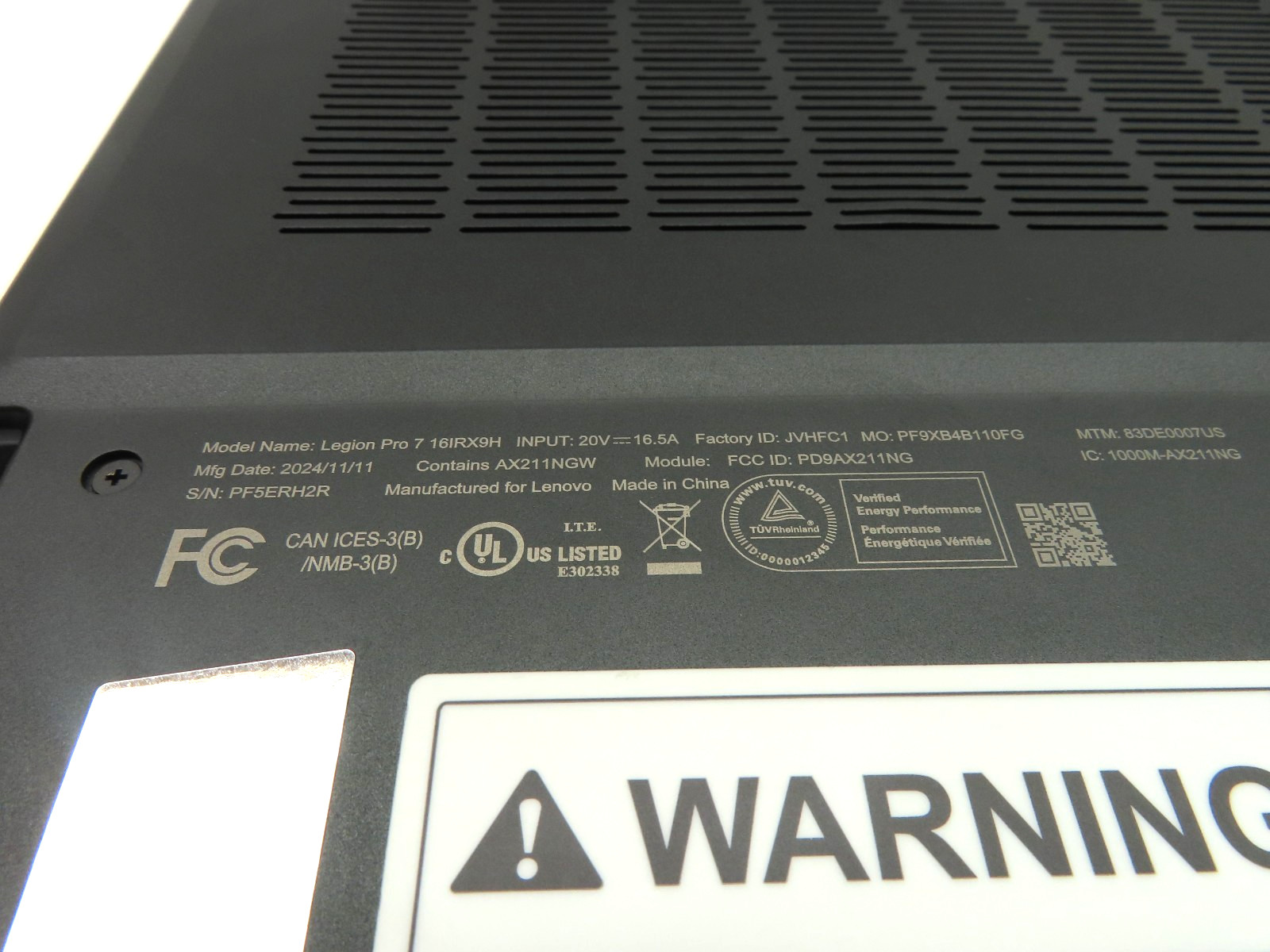 Lenovo Legion Pro 7 16IRX9H 16″ Core i9-14900HX 32GB RAM 1TB SSD RTX 4080
