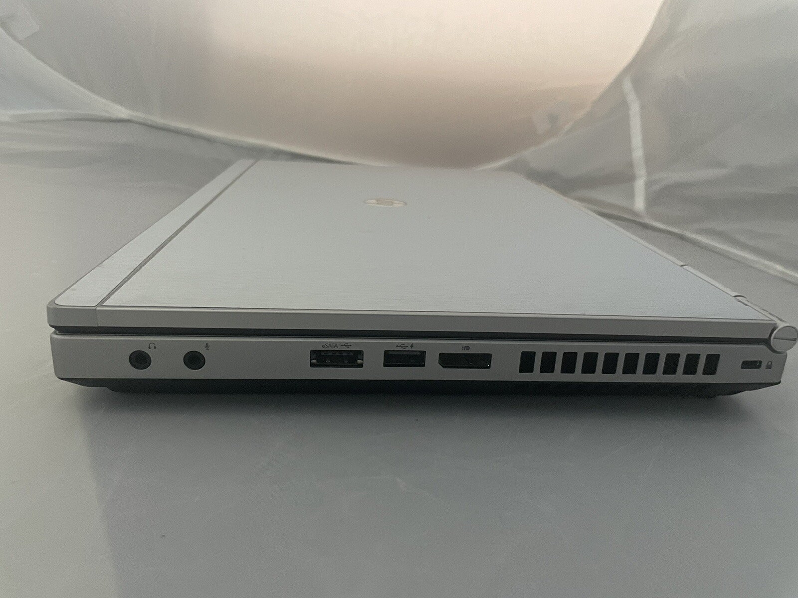 HP EliteBook 8470p 14″ Core i5 3320M 2.6GHz 8GB RAM 500GB HDD Win 10