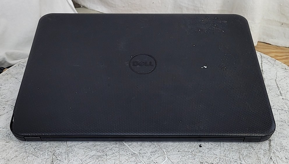 DELL Inspiron 15-3531 P28F Laptop PENTIUM N3530 4GB 500GB SEE NOTES