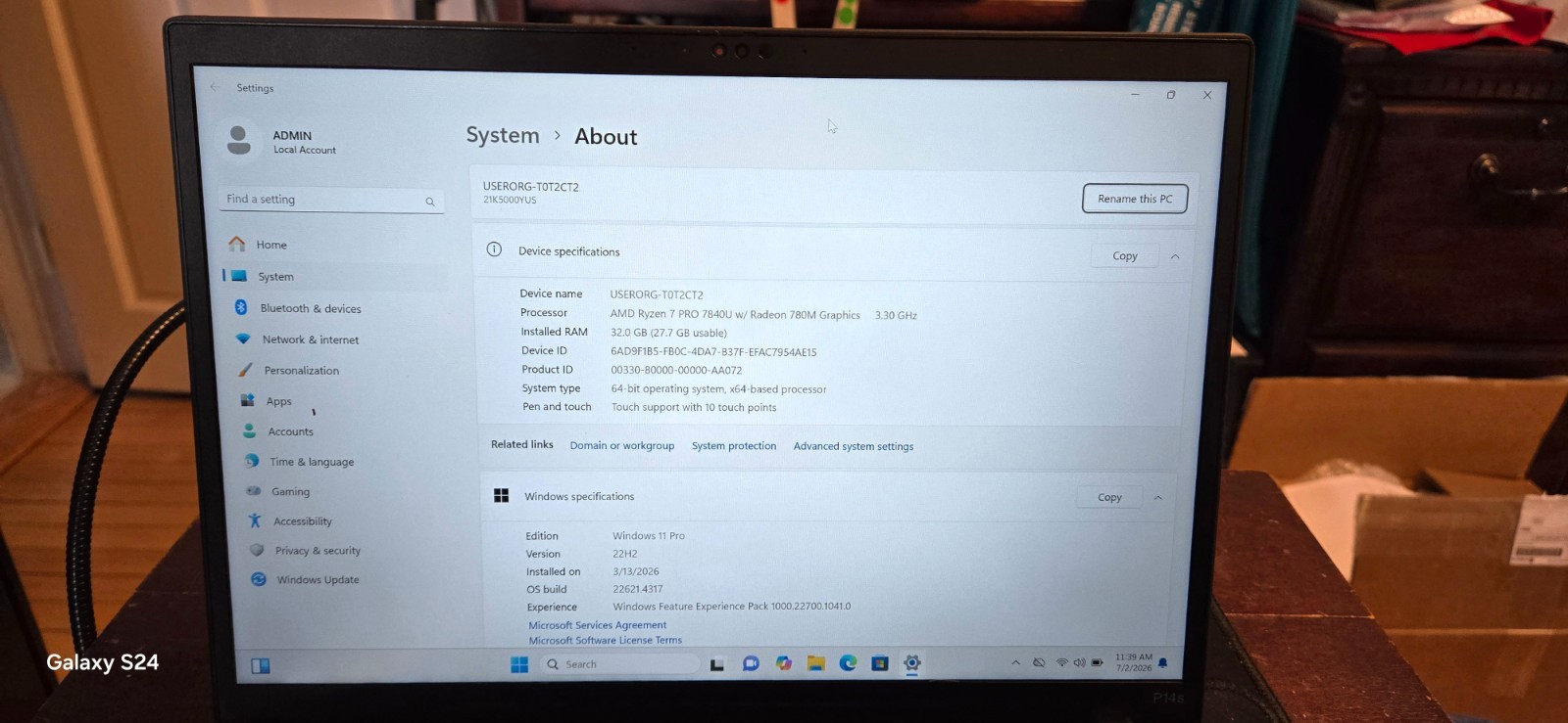 Lenovo ThinkPad P14s Gen 4 FHD+ 3.3 GHz Ryzen 7 PRO 7840U 32GB 500GB SSD