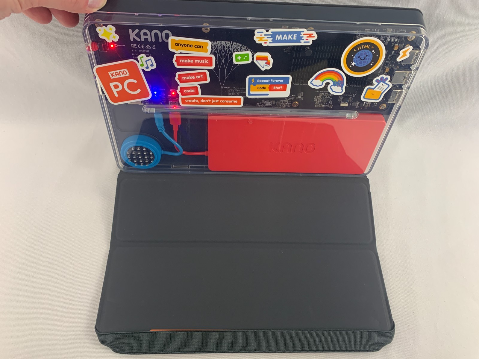 Kano Tablet/ Laptop Intel Atom x5-Z835 1.44GHz 4GB RAM Win 10 Home, Bad Speaker