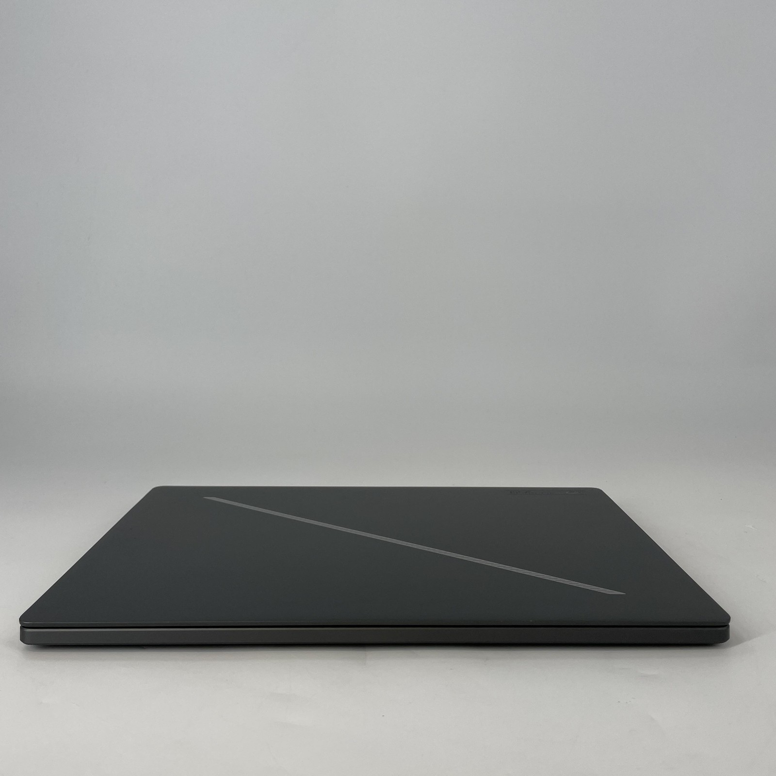 Asus ROG Zephyrus G16 GU605 240Hz QHD+ 2.5GHz Ultra 9 185H 32GB 4TB SSD RTX 4090