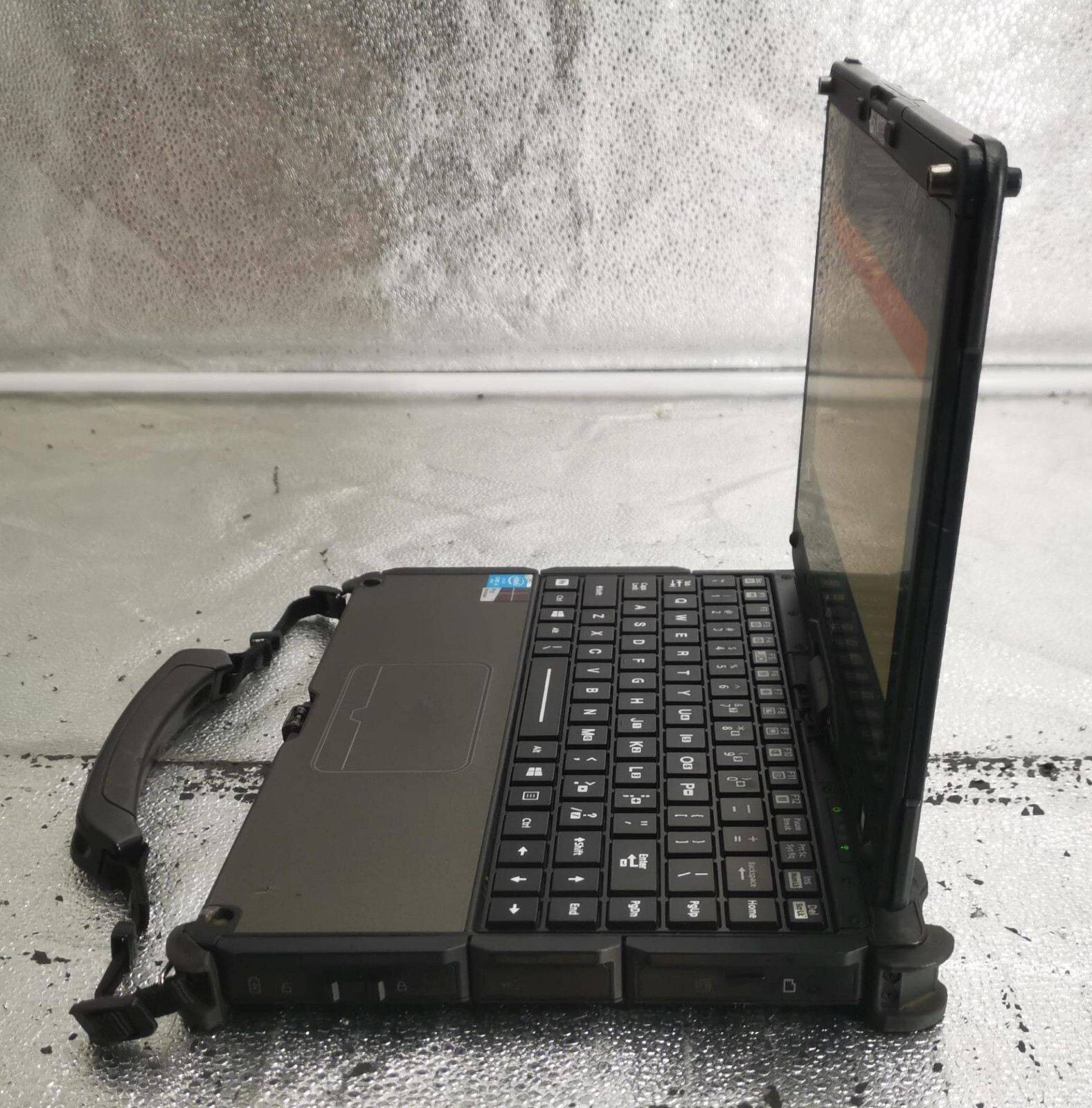 Getac V110G2 Rugged Laptop i5-5300U 8GB NO HDD / NO CHARGER