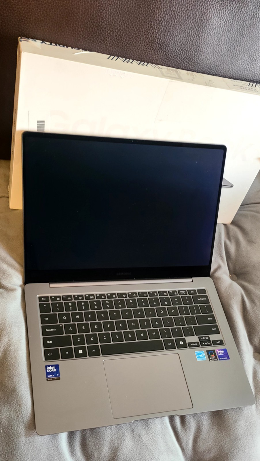 Samsung Galaxy Book5 Pro Laptop Intel Core Ultra 7 256V 14″ AMOLED Touch-Screen