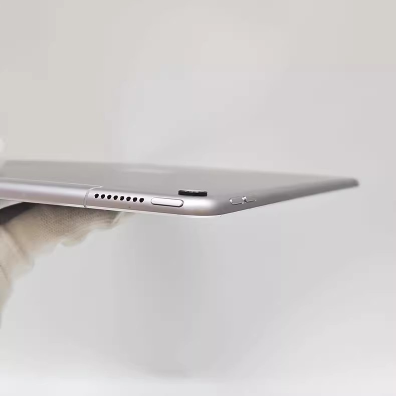 Apple iPad Pro 10.5 (2017) 10.5″ WI-FI 64GB 256GB 512GB iOS 10.3.2 8134mAh