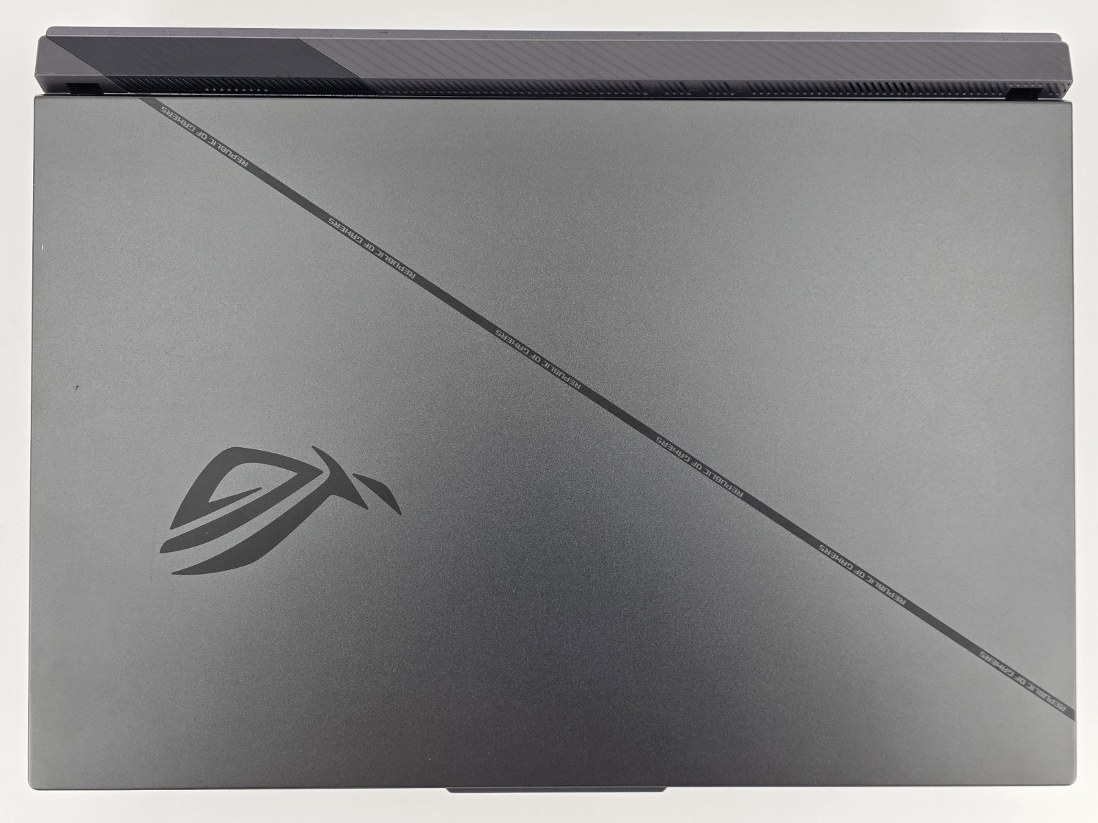 ASUS ROG Strix G18 QHD+ 240Hz (Core i9-14900HX, 32GB, 2TB SSD, RTX 4080) – Used